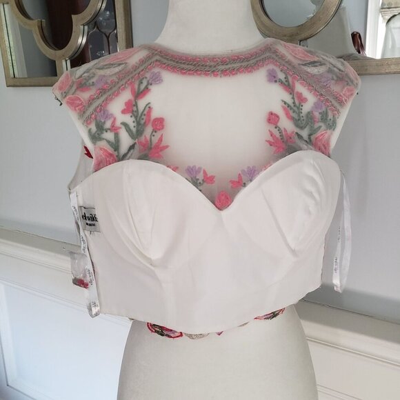 NEW Ellie Wilde Sheer Beaded Embroidered Sparkly Floral Sleeveless Crop Top SM - Picture 5 of 12
